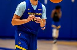 开云体育APP下载-巴黎举行棒球比赛，湖人表现历史性