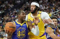 开云体育官方网站-勇士队员个个爆发，集体助攻实现大胜的简单介绍