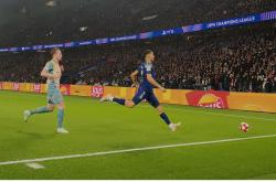 开云体育APP下载-C9碾压KT，Gumayusi成为全场焦点入围赛2:1（巴黎）