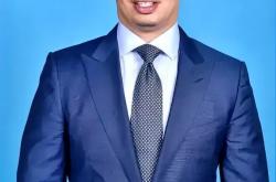 开云体育官网-球队防守端提升明显，主教练稳定防线成重要功臣