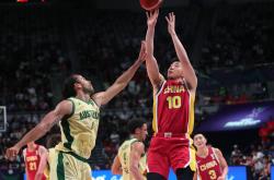 开云体育下载-雷霆鏖战山东队，胡金秋高光表现