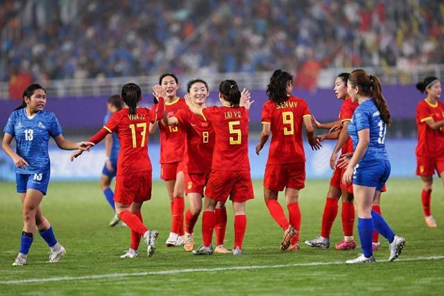 中国女足实力雄厚，备战国际赛事