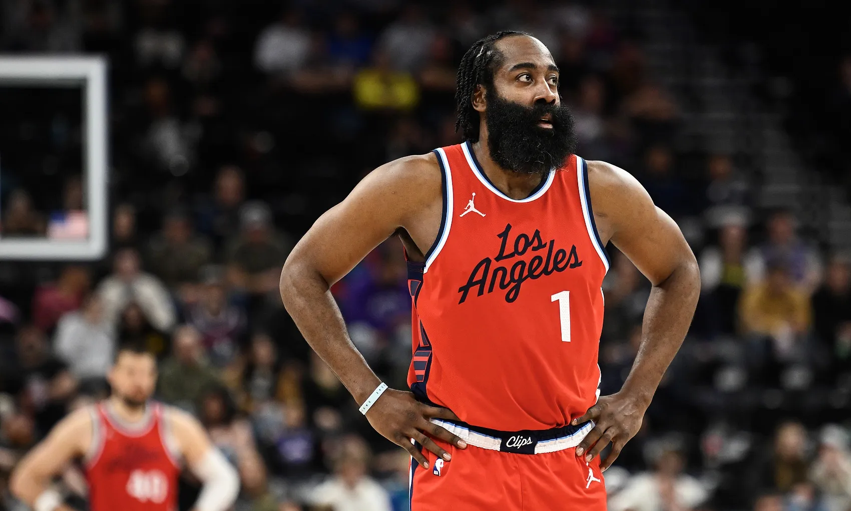 骑士完胜江苏队,哈登带队取胜的简单介绍 骑士完胜江苏队,哈登带队取胜的简单介绍